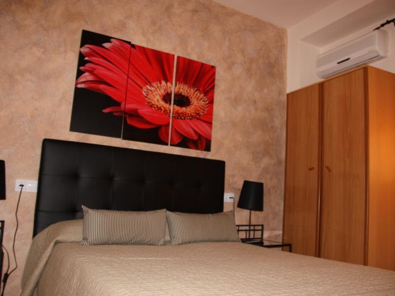 Hostal Rte. Elena Fuentes de Ebro Szoba fotó